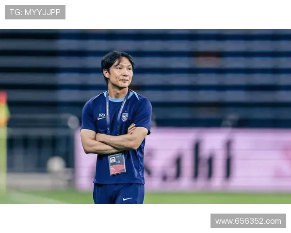 莫拉携家游东湖 助邓卓翔征鄂超 莫拉携家游东湖 助邓卓翔征鄂超